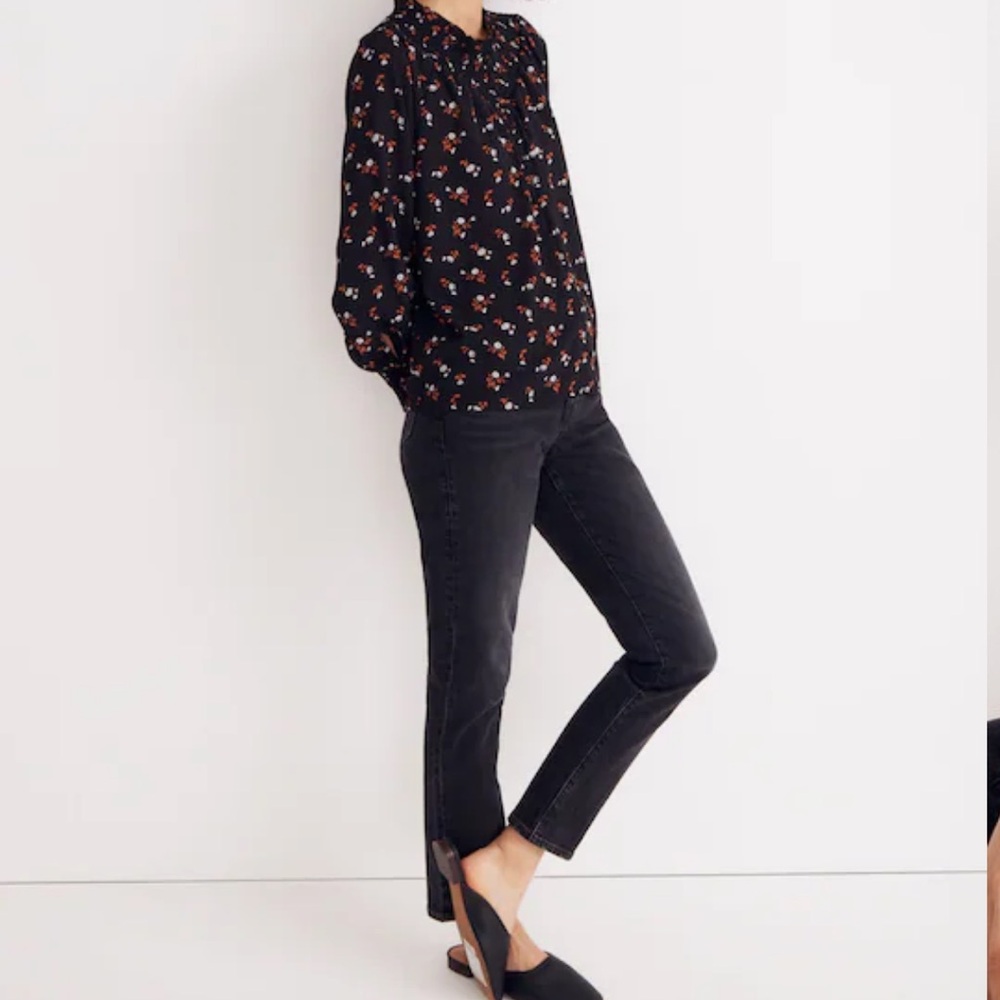 Madewell Embroidered Smockneck Top in Tossed Floral Black & Brown Small - Picture 4 of 9